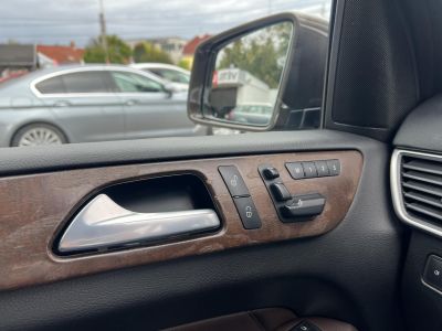 MERCEDES-BENZ GL 350 BlueTEC 4Matic (Automata) (7 személyes ) Magyarországi. AMG-csomag. Új légrugók!