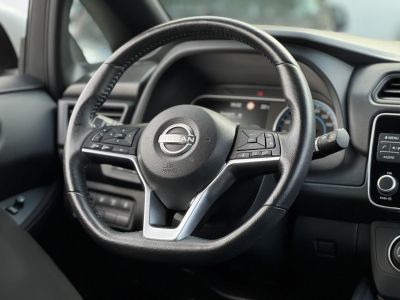 NISSAN LEAF Acenta 40kWh (Automata) 29e km. 270km hatótáv. keyless. 360 kamera. első-hátsó ülésfűtés. téli-nyári!
