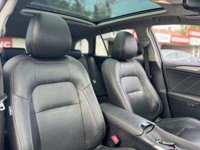 TOYOTA AVENSIS Touring Sports 2.0 Executive CVT Magyarországi. Magasan felszerelt. Rendszeresen karbantartott!
