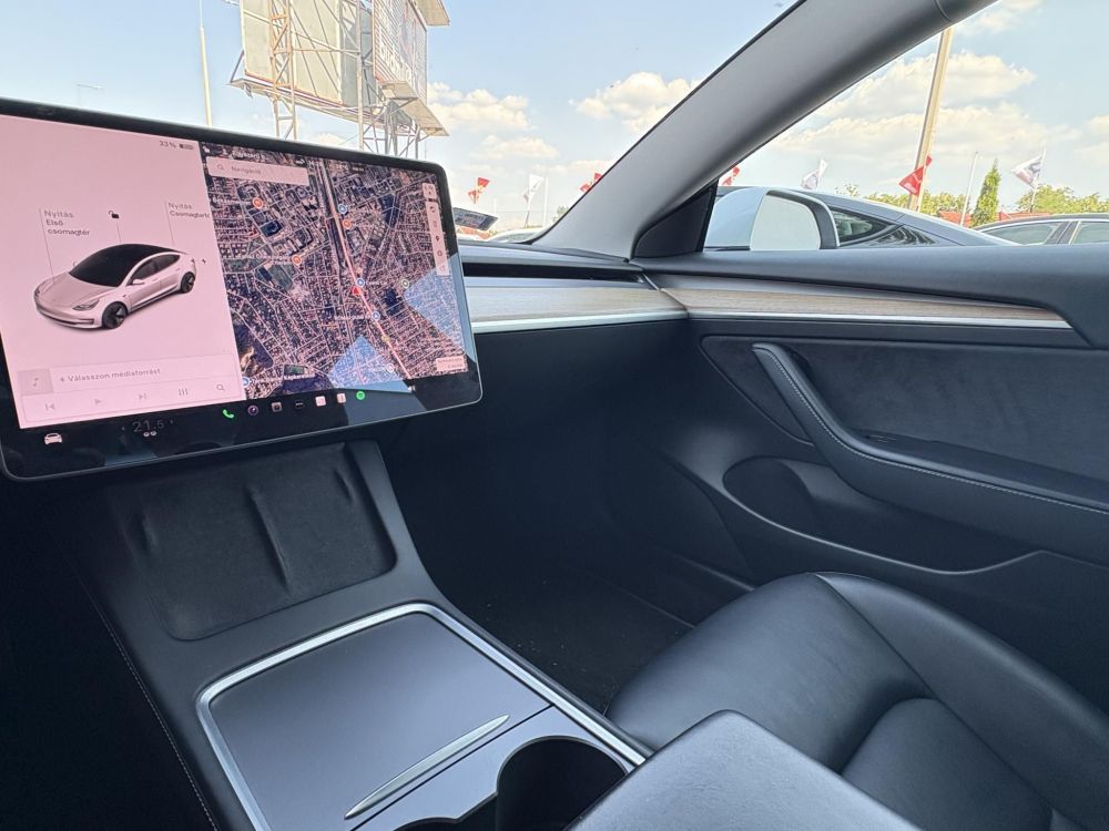 TESLA MODEL 3 Long Range AWD (Automata) 500km-es hatótáv. mátrix LED. garanciális. hőszívattyú. 4 évszakos gumik!