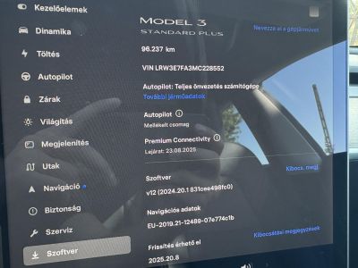 TESLA MODEL 3 Standard Range Plus Aut 96e km. mátrix LED. facelift. hőszivattyú. premium hifi. garanciális!