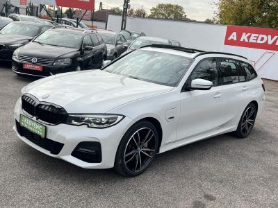 BMW 330e M Sport (Automata) Frissen szervizelt. LED Panorámatető ACC Holttér Keyless Sávtartó