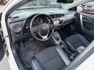 TOYOTA AURIS Touring Sports 1.8 HSD Executive Skyview (Automata) Panoráma Tempomat Ülésfűtés Kamera Keyless Navi