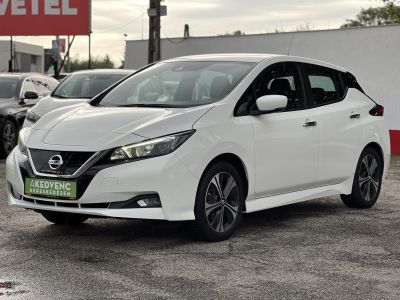 NISSAN LEAF Acenta 40kWh (Automata) 45e km. 270 km hatótáv.Ülésfűtés. kormányfűtés. téli-nyári kerék szett!