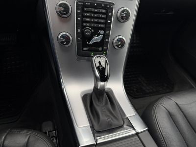 VOLVO XC60 2.0 D [D4] Momentum Geartronic FWD 155e km. Magyarországi Navi Memória Tempomat Ülésfűtés PDC Bluetooth