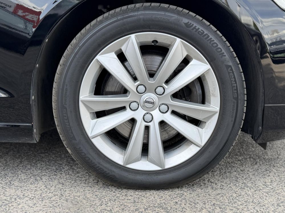 VOLVO V60 2.0 [B3] MHEV Momentum Pro Geartronic Magyarországi. végig márkaszervizelt. kerámia. friss nagyszerviz!