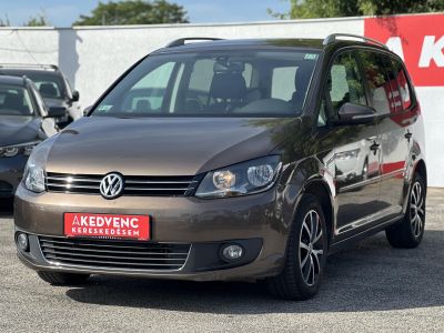 VOLKSWAGEN TOURAN 1.6 CR TDI Comfortline [7 személy] Vezérlés cserélve. 4 évszakos gumik!