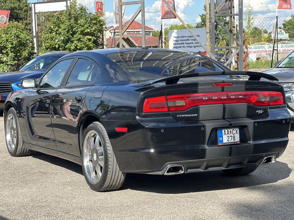 DODGE CHARGER 5.7 Hemi R/T
