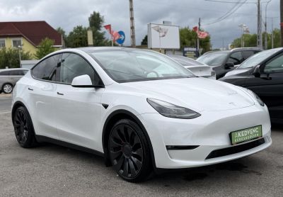 TESLA MODEL Y Performance AWD (Automata) 45e km. AMD Ryzen. mátrix LED. hőszivattyú. teljeskörű garancia!