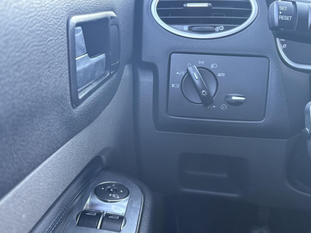 FORD FOCUS RS 2.5 T Értékes kiegészítőkkel