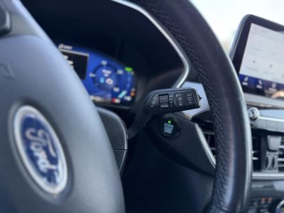 FORD KUGA 2.5 FHEV Titanium CVT 120e km. LED fényszórók. kamera. keyless. sávtartó. navi. CARPLAY!