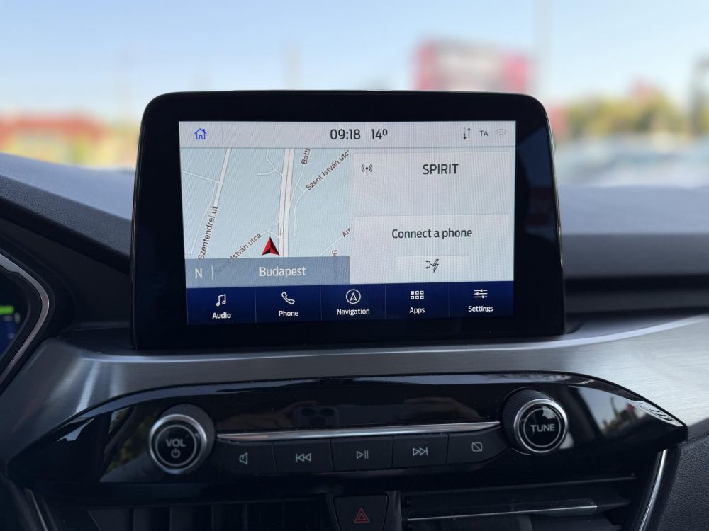 FORD KUGA 2.5 FHEV Titanium CVT 120e km. LED fényszórók. kamera. keyless. sávtartó. navi. CARPLAY!