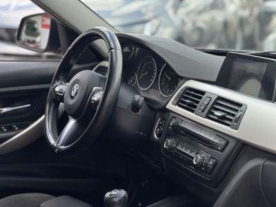 BMW 318d 156e km. ülésfűtés. navigáció. bluetooth. tolatóradar. keyless. 2 gyári kulcs!
