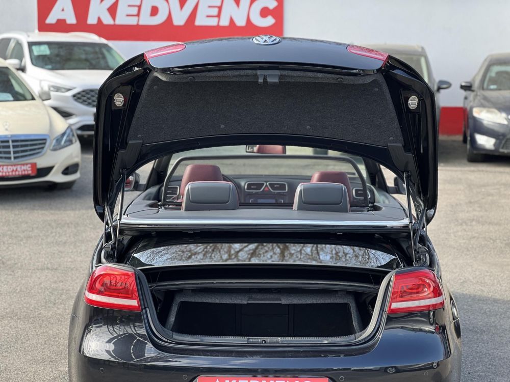 VOLKSWAGEN EOS 2.0 CR TDI Napfénytető. vezérlés cserélve. új kettős tömegű lendkerék!