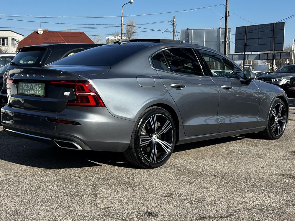VOLVO S60 2.0 [T8] Recharge Inscription AWD Geartronic 27e km. M.o.-i. garanciális. márkaszervizelt. harman/kardon. ZÖLD rendszám!