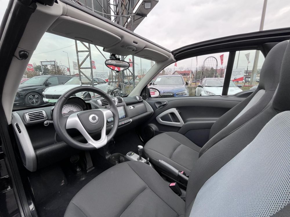 SMART FORTWO CABRIO 1.0 Pure Softip Kormányváltó. ülésfűtés. téli-nyári kerékszett
