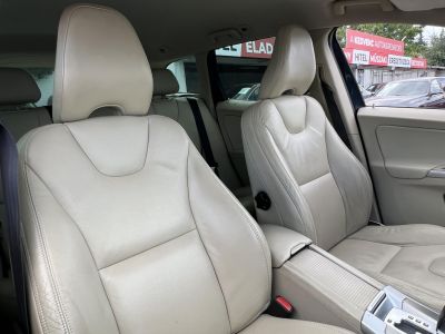 VOLVO XC60 2.4 D [D3] Kinetic Geartronic Klíma Tempomat világos bőr belső! LEGJOBB ÁRON!