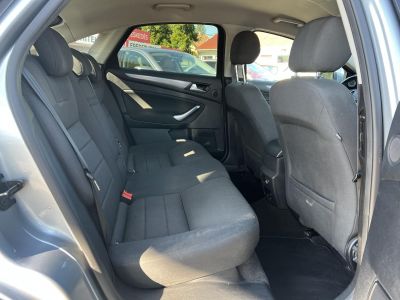 FORD MONDEO 2.0 TDCi Titanium Powershift Xenon Tempomat Keyless Ülésfűtés/hűtés GARANCIÁLIS VÁLTÓ!