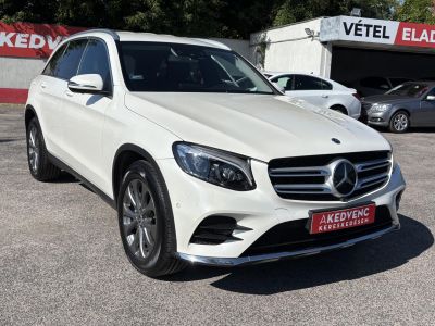 MERCEDES-BENZ GLC 220 d 4Matic 9G-TRONIC AMG csomag. LED Távtartó Head-Up Navi 360 kamera Bluetooth Megkímélt!