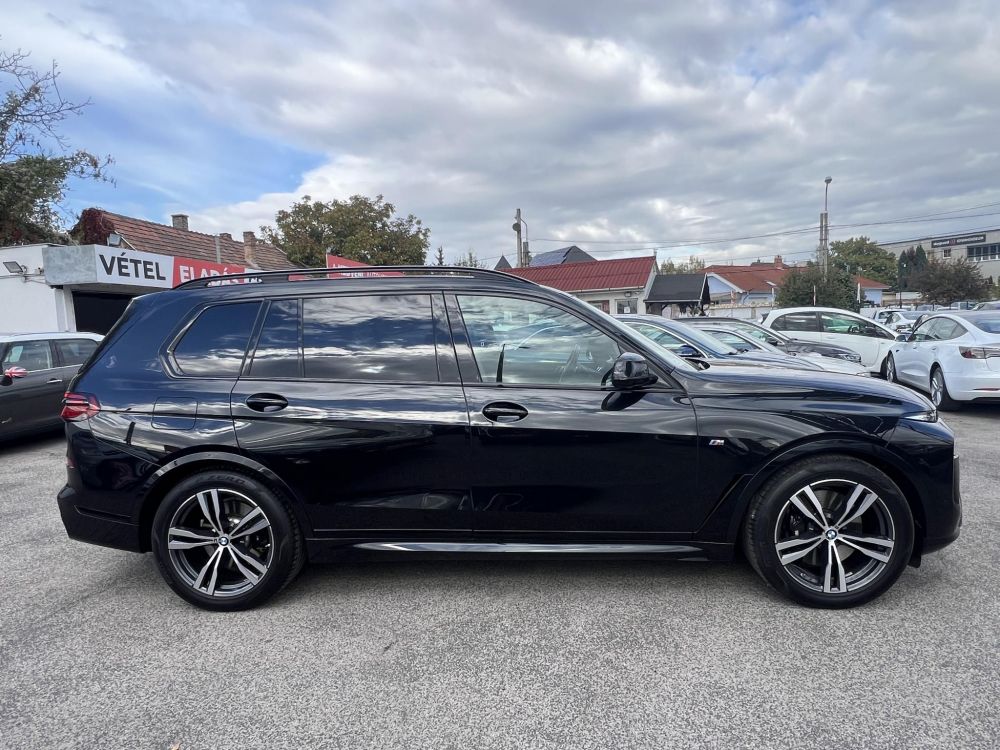 BMW X7 xDrive40d (Automata) M-Sport Panorámatető Gyári garanciával!