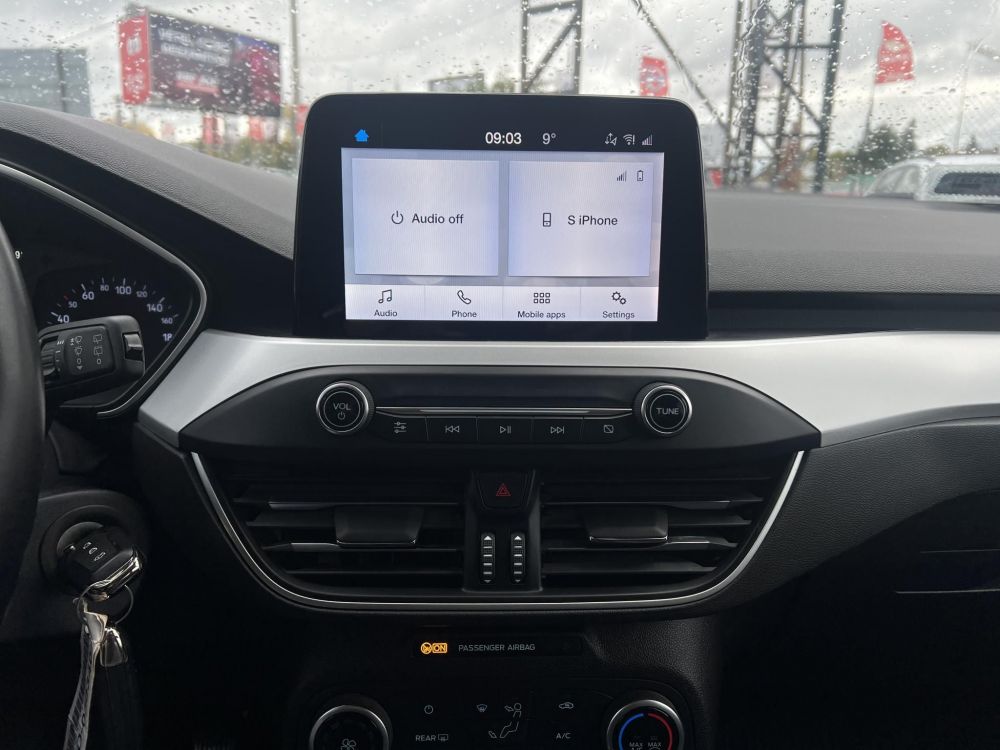 FORD FOCUS 1.0 EcoBoost Connected M.o.-i. 1.tul. Márkaszervizelt! Carplay