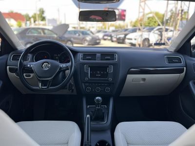 VOLKSWAGEN JETTA VI 1.4 TSI BMT Comfortline M.o.-i. friss műszaki vizsga. szervizelt! 1-Tulaj!