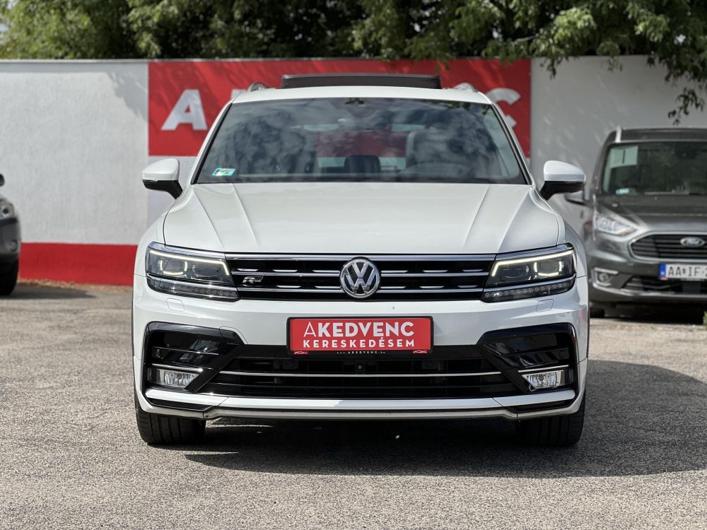 VOLKSWAGEN TIGUAN 2.0 TDI BMT SCR Highline 4Motion DSG R-line. dynaudio. panoráma tető. virtual cockpit. vezetett szervizkönyv!