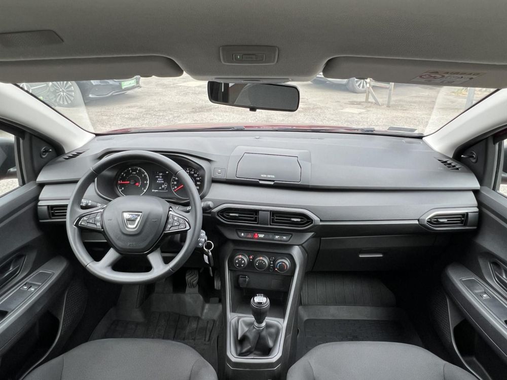 DACIA SANDERO 1.0 TCe Essential Magyarországi. Gyári fényezés. Végig vezetett szervizkönyv!