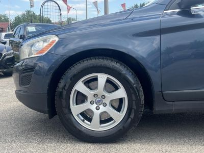 VOLVO XC60 2.4 D [D3] Kinetic Geartronic Klíma Tempomat világos bőr belső! LEGJOBB ÁRON!