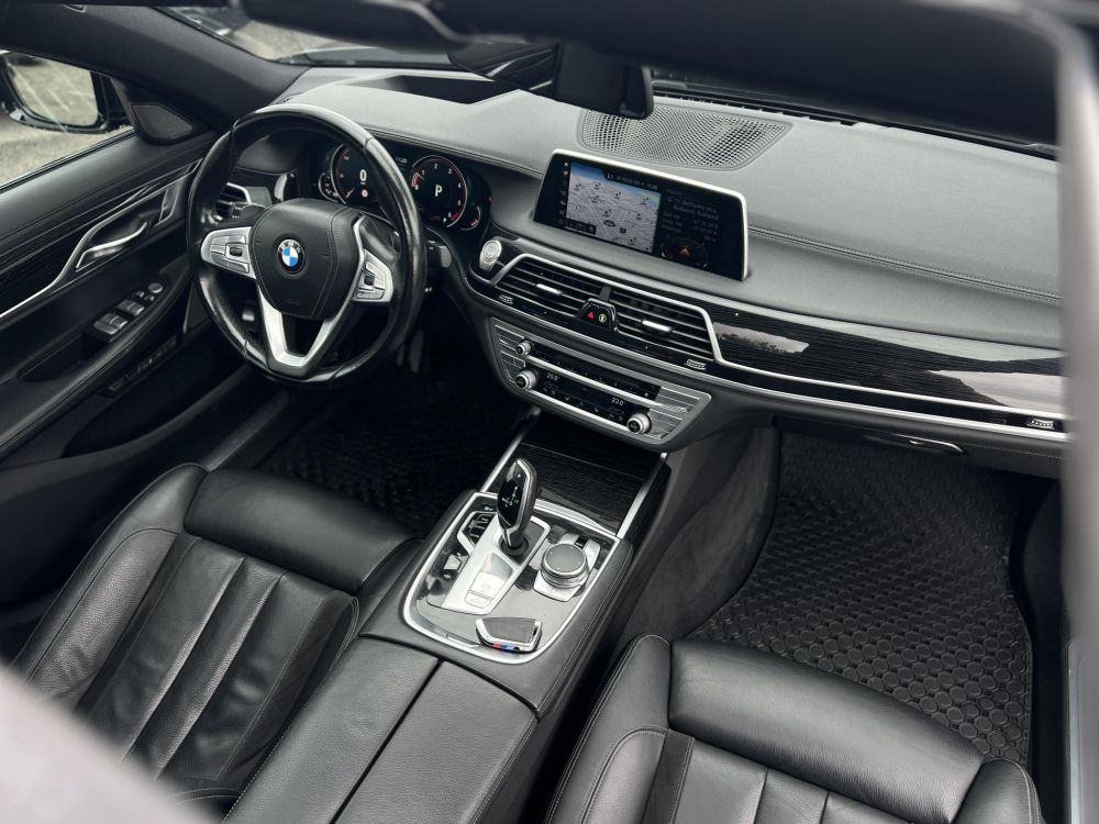 BMW 730d xDrive (Automata) M-sport M.o.-i. HUD. harman/kardon. masszázs. memória. 360kamera. napfénytető!
