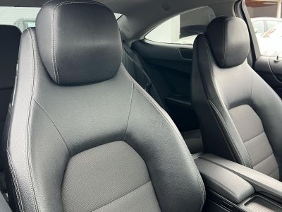 MERCEDES-BENZ C 220 CDI BlueEFFICIENCY (Automata) Live Traffic Xenon Ülésfűtés Bluetooth Rendszeresen szervizelt!