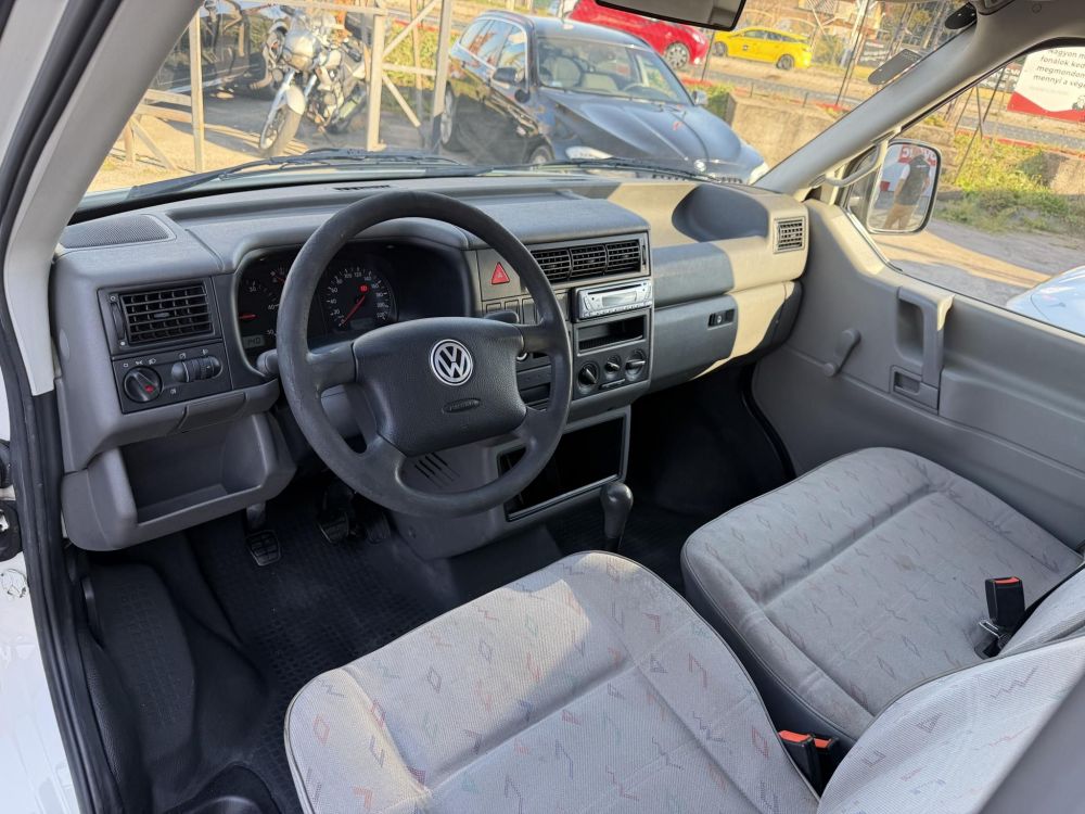 VOLKSWAGEN TRANSPORTER T4 2.5 7DH 1Y2 Hosszú. klímás. kitűnő állapotban!