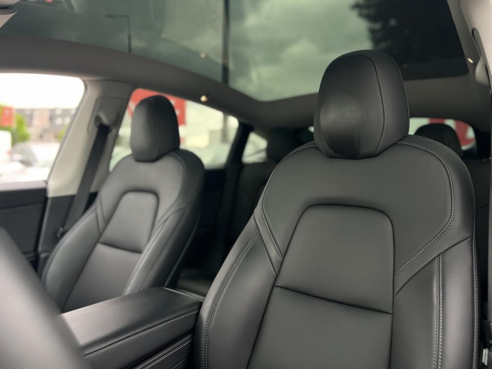 TESLA MODEL Y Long Range AWD (Automata) AMD Ryzen. hőszivattyú. mátrix LED. premium hifi