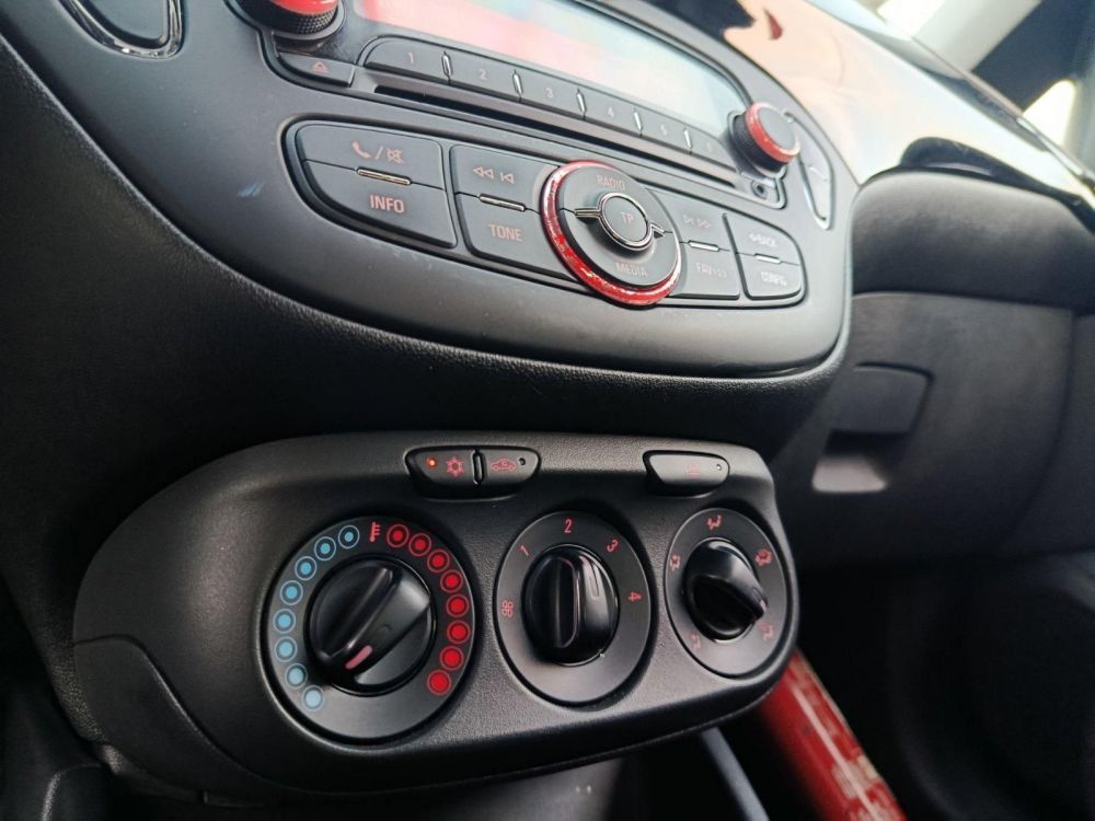 OPEL CORSA E 1.2 Drive Klíma Tempomat Bluetooth City szervó!