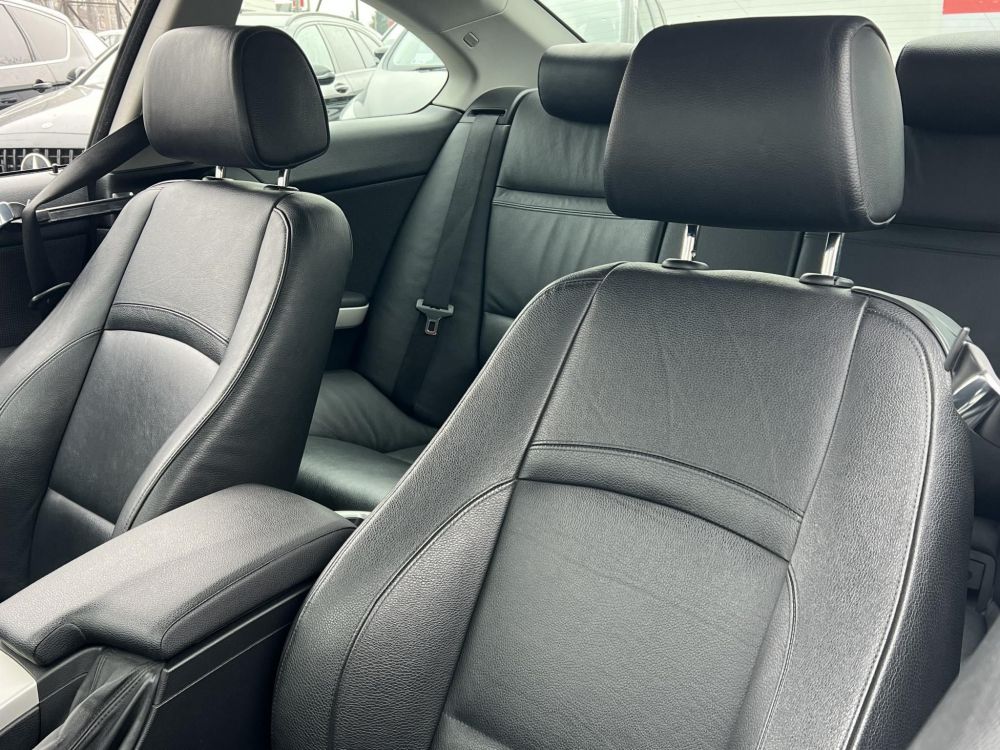 BMW 325i (Automata) Xenon Tempomat Ülésfűtés Bluetooth Navi PDC Friss vizsga!