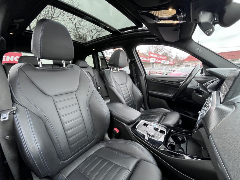 BMW IX3 73,9kWh M-sport Carplay Panoráma tető ÁFÁS-ÁR!