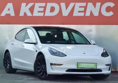 TESLA MODEL 3 Long Range AWD (Automata) 500km-es hatótáv. mátrix LED. garanciális. hőszívattyú. 4 évszakos gumik!