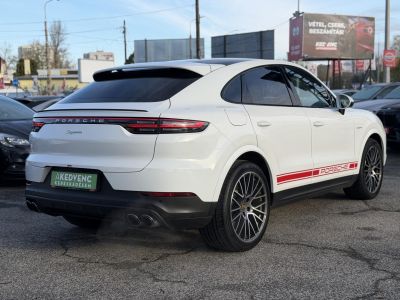 PORSCHE CAYENNE Coupé E-Hybrid Tiptronic ic 48e km. Sérülésmentes. 2027.12-ig zöld rendszám