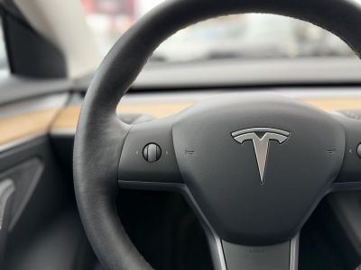 TESLA MODEL 3 Long Range AWD (Automata) 95e km. garanciális. mátrix LED. hőszivattyú. premium hifi