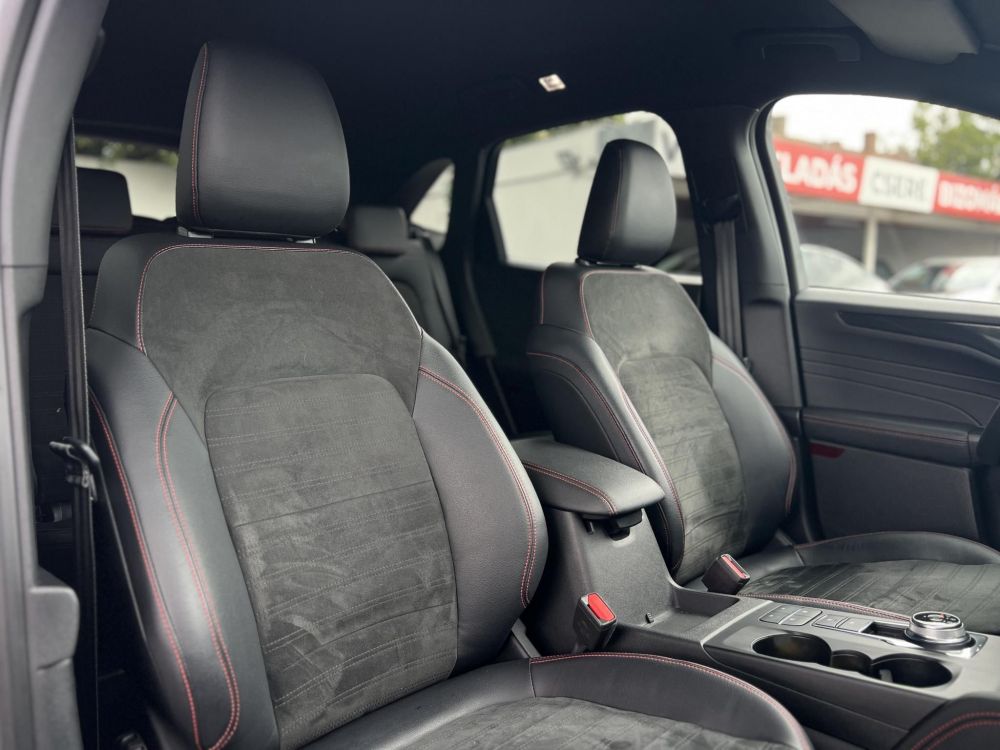 FORD KUGA 2.5 PHEV ST-Line X CVT 85e km. Carplay