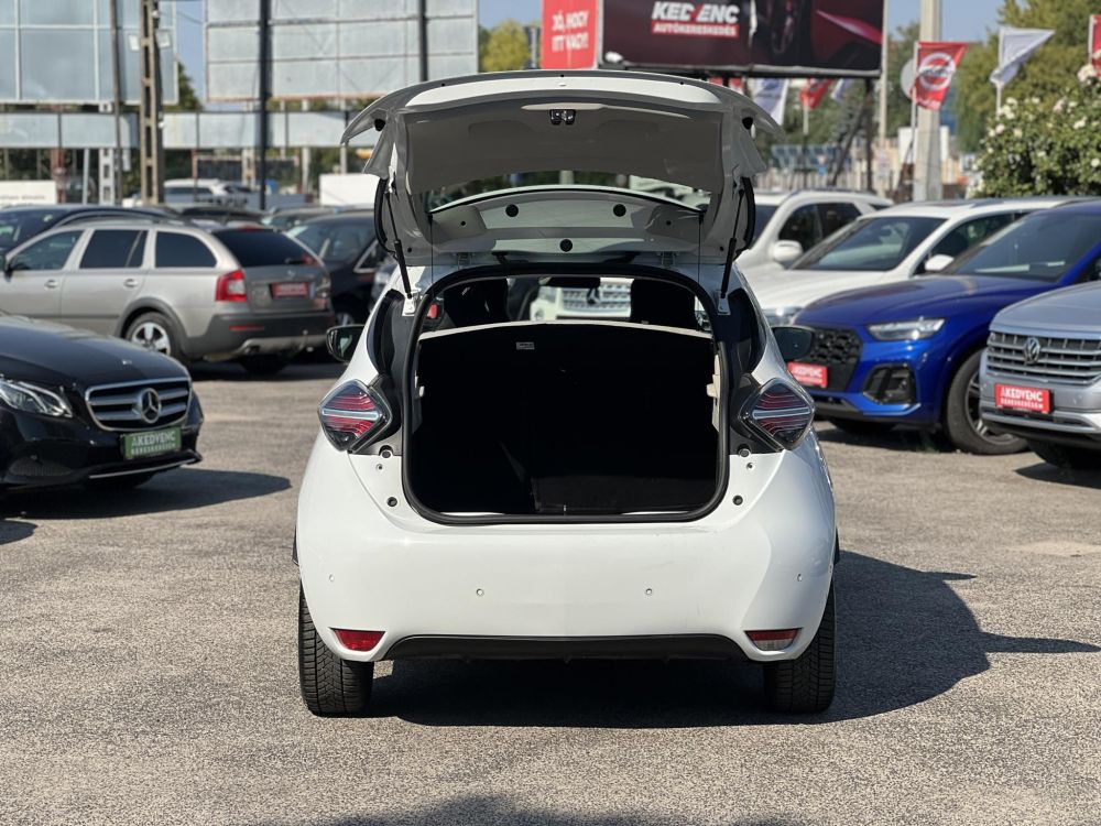 RENAULT ZOE Z.E. R135 52 kWh Intens (Automata) 119e km. 300+ km hatótáv