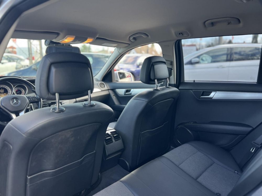 MERCEDES-BENZ C 250 T BlueEFFICIENCY Avantgarde (Automata) FACELIFT. Teljes szerviztörténet. vezérlés cserélve!