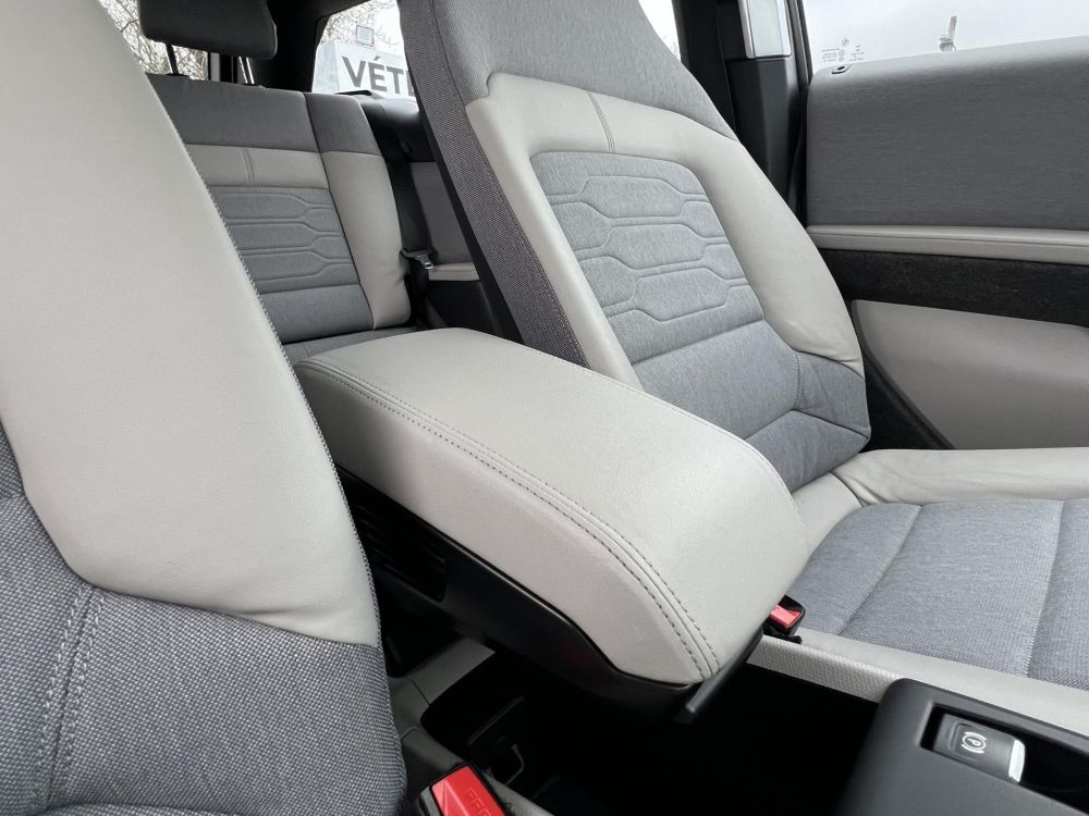 BMW I3 (Automata) 60Ah 59e km. Loft belső Navi Ülésfűtés Félbőr Bluetooth!