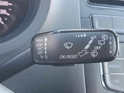 VOLKSWAGEN POLO 1.0 MPI Trendline 172e km. Klíma