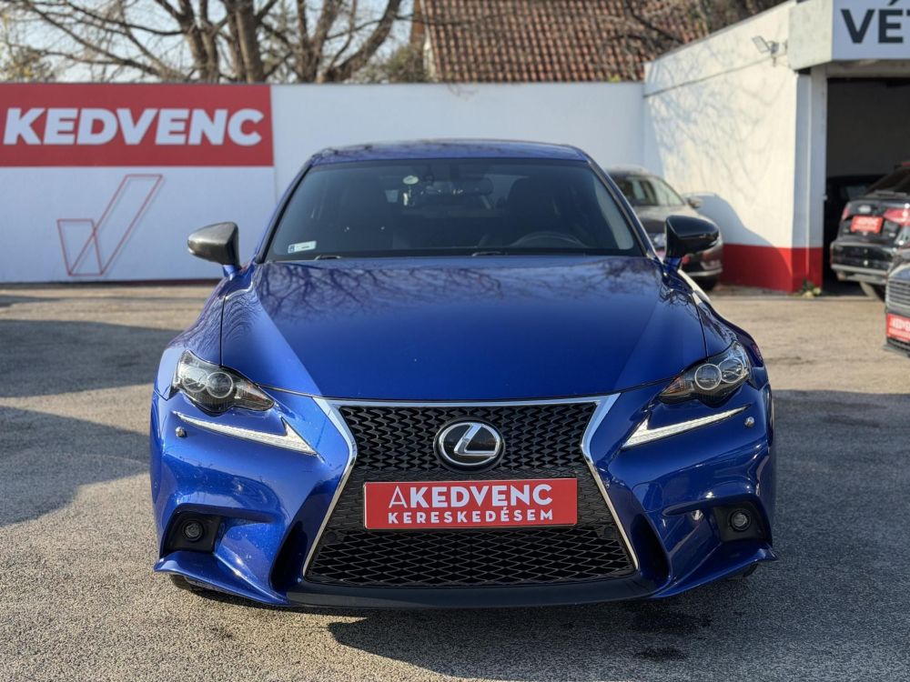 LEXUS IS 200t F Sport (Automata) 75e km. Magyarországi. Márkaszervizelt!