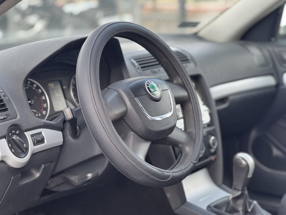 SKODA OCTAVIA Combi 4x4 1.9 TDi Ambiente A Scout kisöccse
