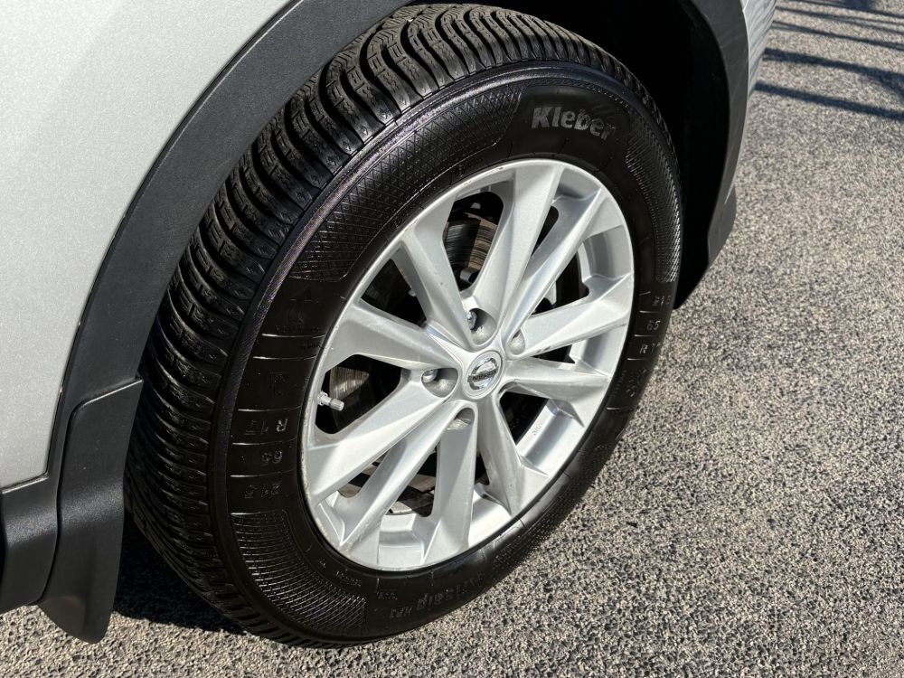 NISSAN QASHQAI 1.6 dCi Tekna 4WD 119e km. LED Tempomat Bluetooth Digitklíma MEGKÍMÉLT állapot!