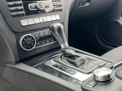 MERCEDES-BENZ C 220 CDI BlueEFFICIENCY (Automata) Live Traffic Xenon Ülésfűtés Bluetooth Rendszeresen szervizelt!