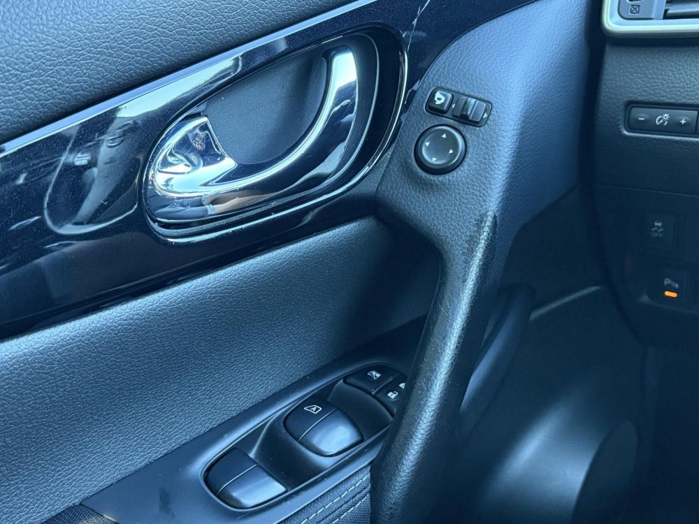 NISSAN QASHQAI 1.6 dCi Tekna 4WD 119e km. LED Tempomat Bluetooth Digitklíma MEGKÍMÉLT állapot!