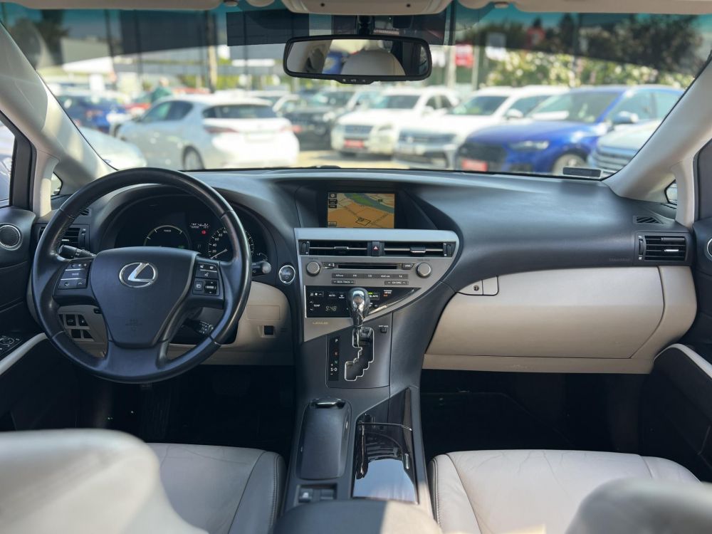 LEXUS RX 450h Executive CVT Dokumentált előélet. Vajbőr belső. 4 évszakos gumik!